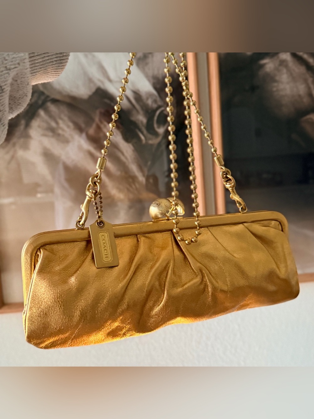 Rare Coach Amanda Darcy Kisslock Chain Clutch (Style No. 13593).